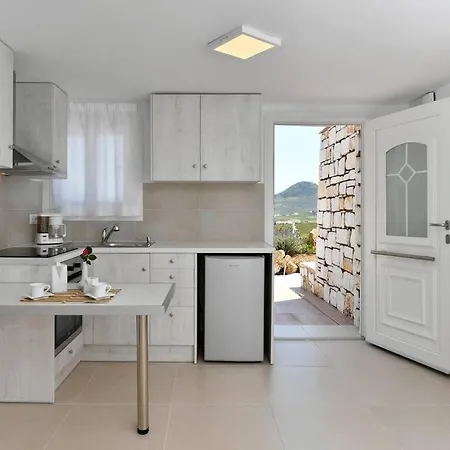 Irini's House With Jacuzzi Casa vacanze *