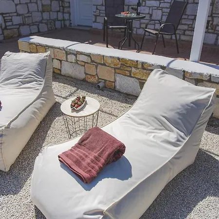 Ferienhaus Irini's House With Jacuzzi Dhragoulas