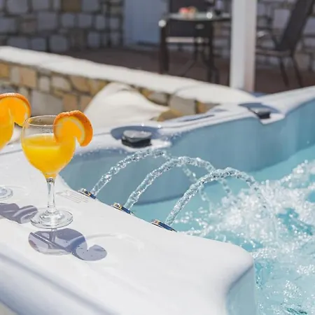 Irini's House With Jacuzzi Casa vacanze