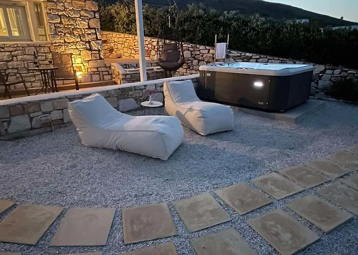 Semesterbostad Irini's House With Jacuzzi Dhragoulas