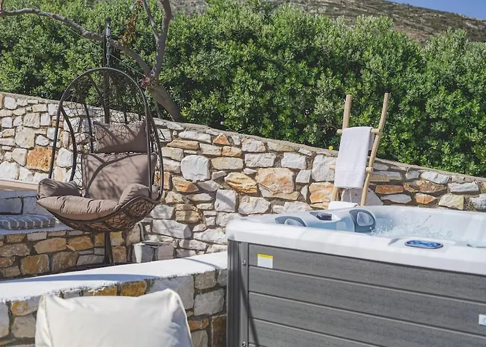 Semesterbostad Irini's House With Jacuzzi Dhragoulas